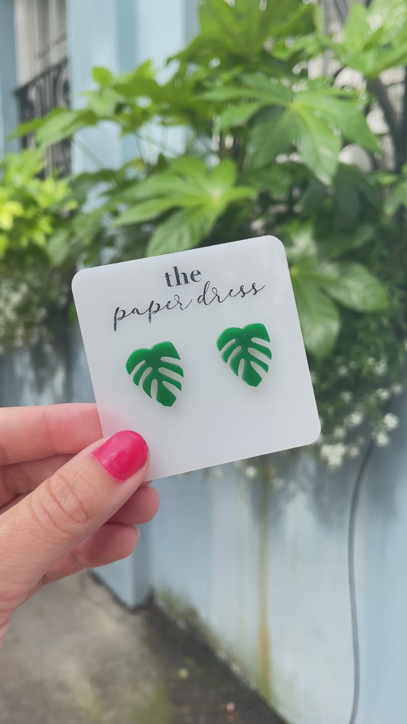MONSTERA STUDS